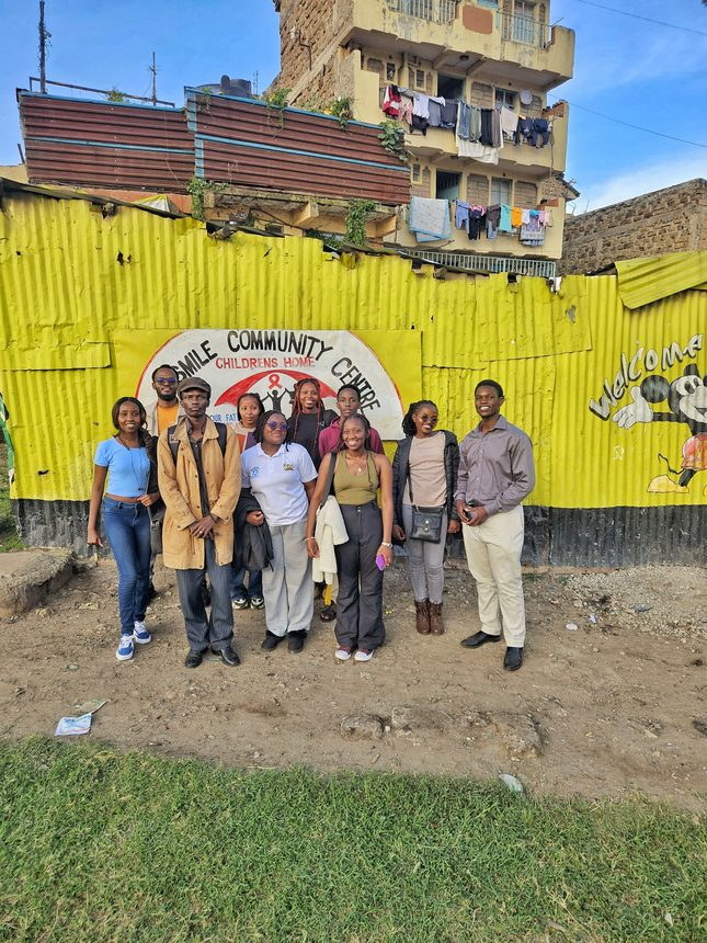 The Ubuntu volunteer team at the centre